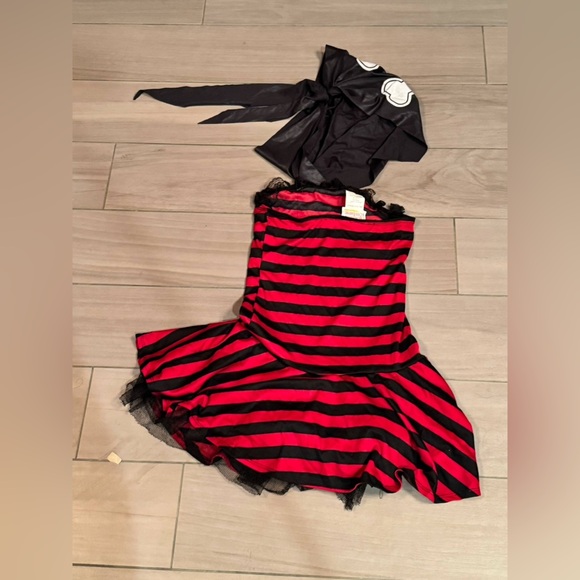 TWEEN Kids Pirate Costume dress  juniors size LARGE length 21in pit to pit 11in - Picture 2 of 5